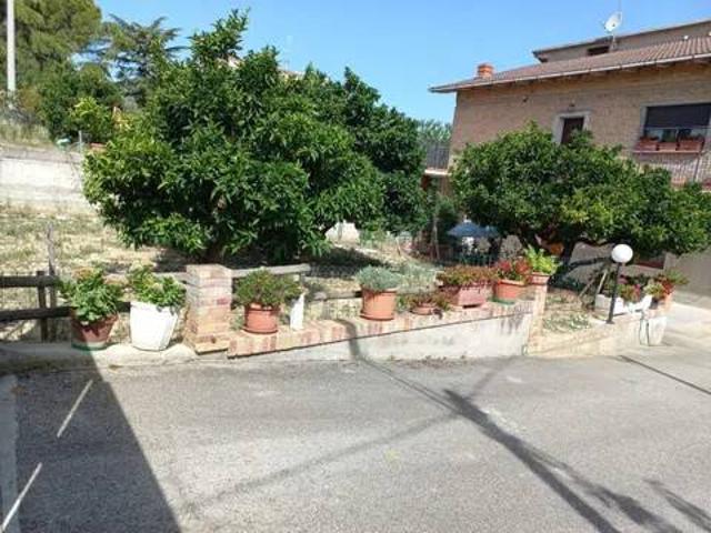 Villa Indipendente in vendita a Monteodorisio, Abruzzo