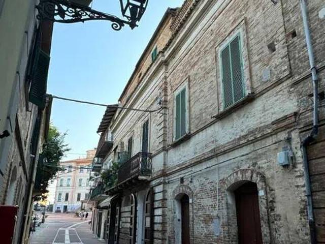 Villa Indipendente in vendita a Monteodorisio, Abruzzo