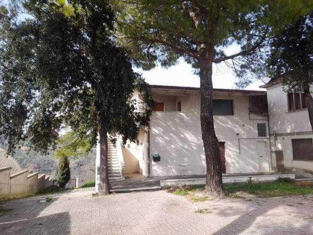 Villa Indipendente in vendita a Monteodorisio, Abruzzo