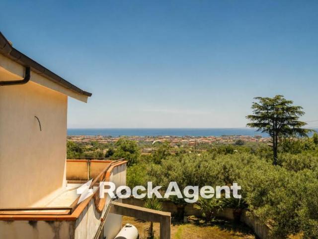 Villa Indipendente in vendita a Calabria, Catanzaro