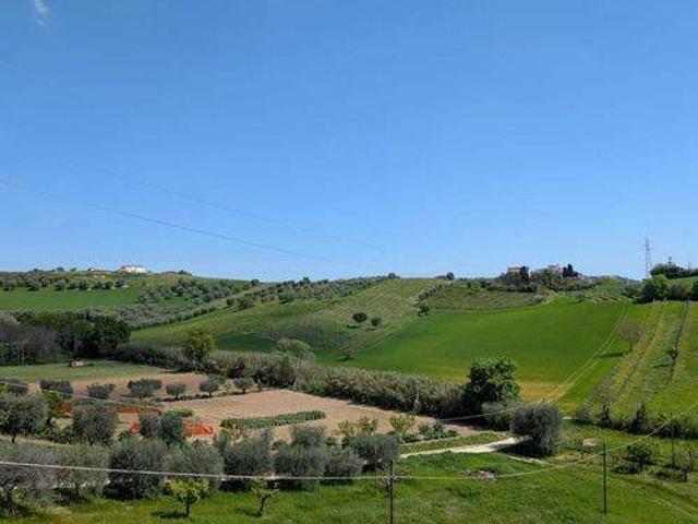 Villa Indipendente in vendita a Marche, Ascoli Piceno