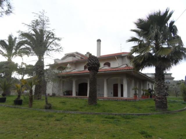 Villa Indipendente in vendita a San Donato, Marche
