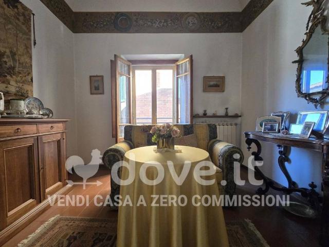 Villa Indipendente in vendita a Acquaviva, Abbadia Di Montepulciano