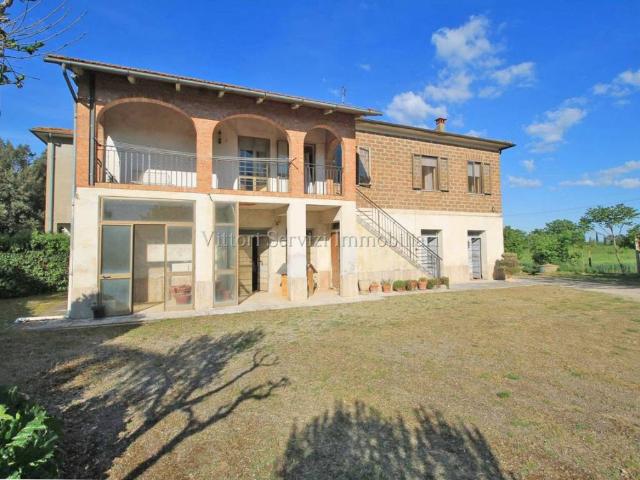Villa Indipendente in vendita a Abbadia di Montepulciano, Abbadia Di Montepulciano