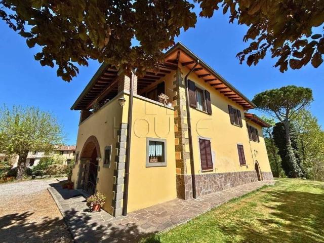 Villa Indipendente in vendita a Monterchi, Toscana