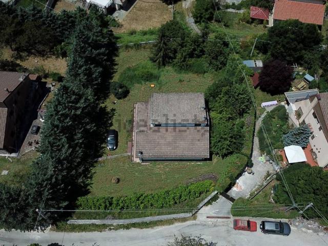 Villa Indipendente in vendita a Montereale, Abruzzo
