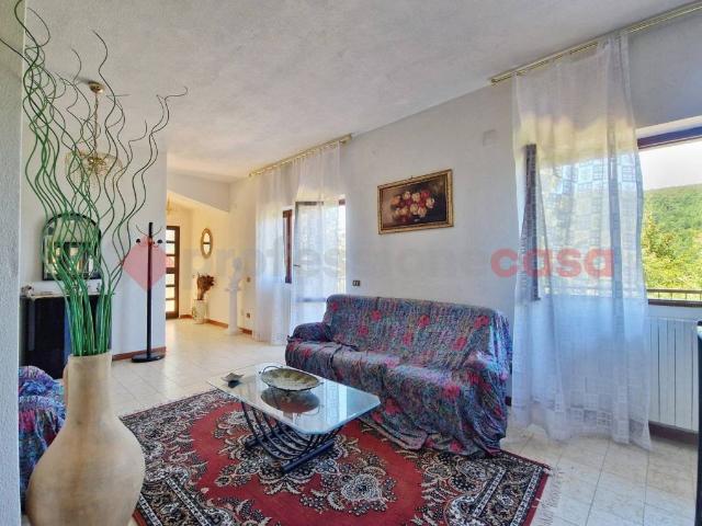 Villa Indipendente in vendita a Montereale, Abruzzo