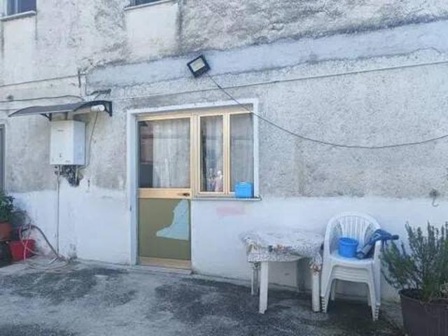 Villa Indipendente in vendita a Monteroduni, Molise