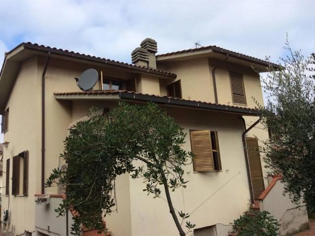 Villa Indipendente in vendita a Monteroni D'arbia, Toscana