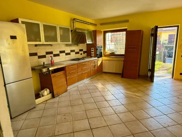 Villa Indipendente in vendita a Monterosi, Lazio