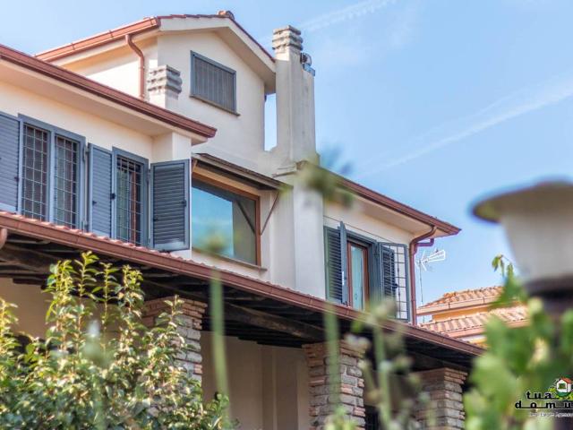 Villa Indipendente in vendita a Monterosi, Lazio
