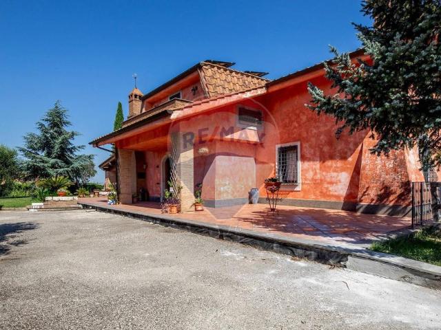 Villa Indipendente in vendita a Roma Capitale, Lazio