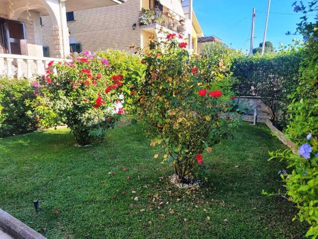Villa Indipendente in vendita a Monterotondo, Roma Capitale