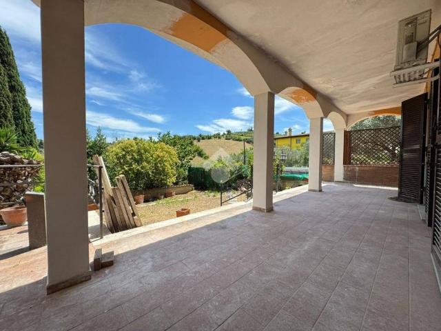 Villa Indipendente in vendita a Monterotondo, Roma Capitale