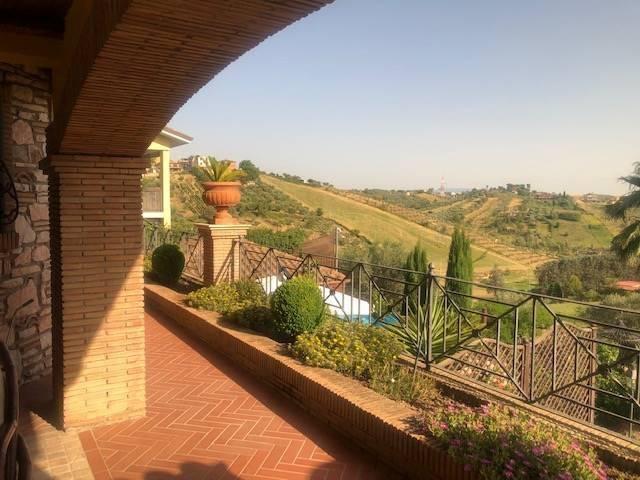 Villa Indipendente in vendita a Roma Capitale, Lazio