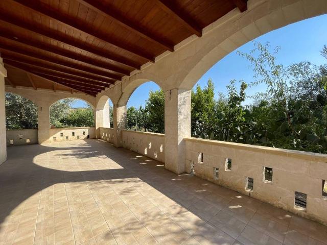Villa Indipendente in vendita a Montescaglioso, Basilicata
