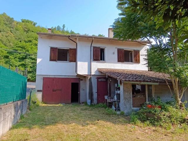 Villa Indipendente in vendita a Montescano, Lombardia