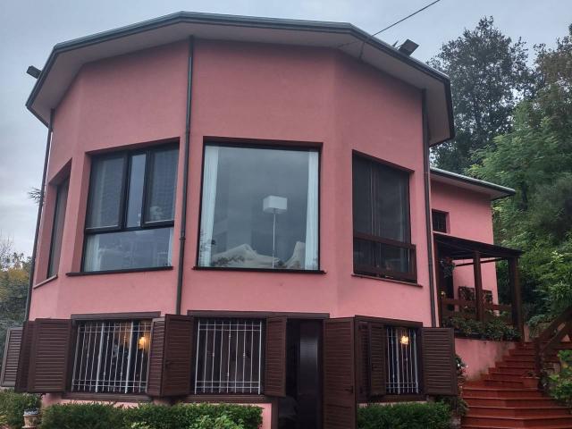 Villa Indipendente in vendita a Montescudo-Monte Colombo, Montescudo