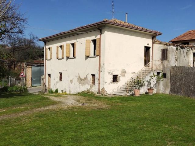 Villa Indipendente in vendita a Montescudo-Monte Colombo, Monte Colombo