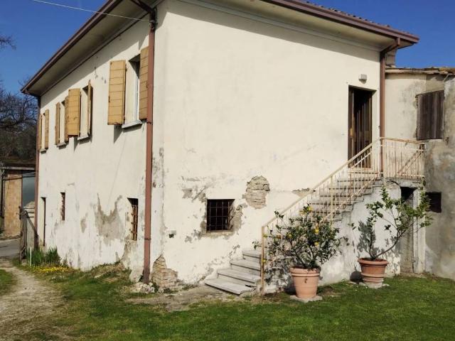 Villa Indipendente in vendita a Montescudo-Monte Colombo, Monte Colombo