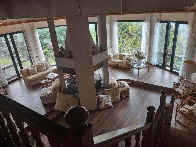 Villa Indipendente in vendita a Montescudo-Monte Colombo, Montescudo