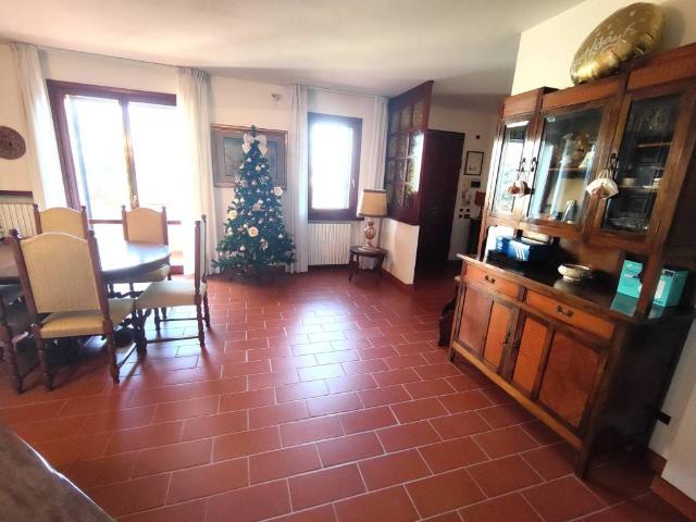 Villa Indipendente in vendita a Montescudo-Monte Colombo, Montescudo