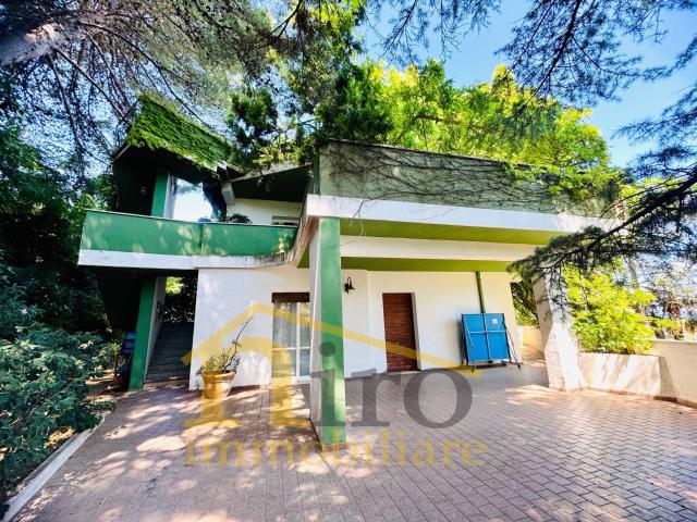 Villa Indipendente in vendita a Villa Verrocchio, Montesilvano