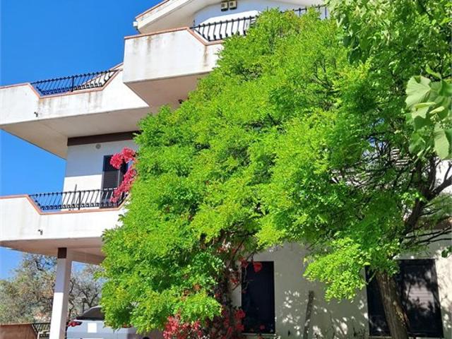 Villa Indipendente in vendita a Montesilvano Colle, Montesilvano