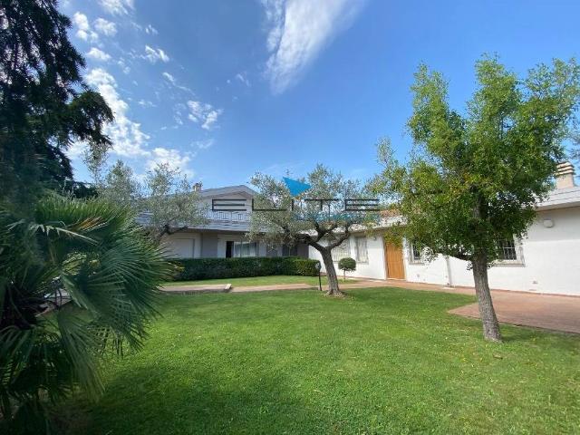 Villa Indipendente in vendita a Montesilvano, Abruzzo