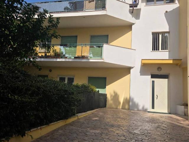 Villa Indipendente in vendita a Montesilvano, Abruzzo