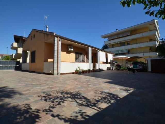 Villa Indipendente in vendita a Montesilvano, Abruzzo