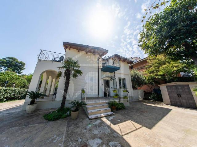 Villa Indipendente in vendita a Villa Verrocchio, Montesilvano