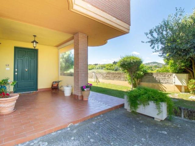 Villa Indipendente in vendita a Montesilvano, Abruzzo