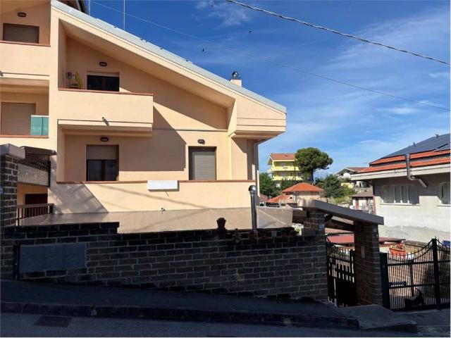 Villa Indipendente in vendita a Montesilvano, Abruzzo