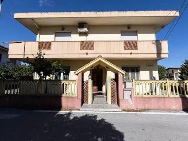 Villa Indipendente in vendita a Montesilvano, Abruzzo