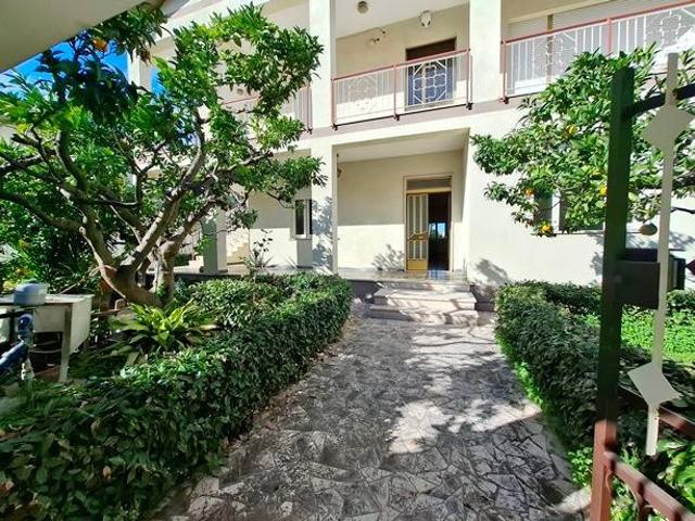 Villa Indipendente in vendita a Montesilvano, Abruzzo