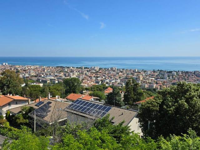 Villa Indipendente in vendita a Montesilvano, Abruzzo