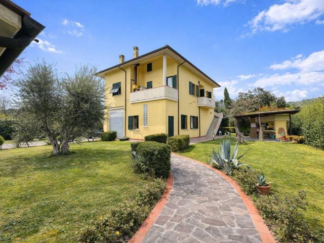 Villa Indipendente in vendita a Unione dei Comuni Circondario dell'Empolese Valdelsa, Montespertoli