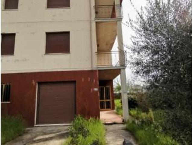 Villa Indipendente in vendita a Montevarchi, Toscana