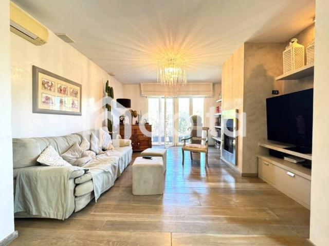 Villa Indipendente in vendita a Montevarchi, Toscana