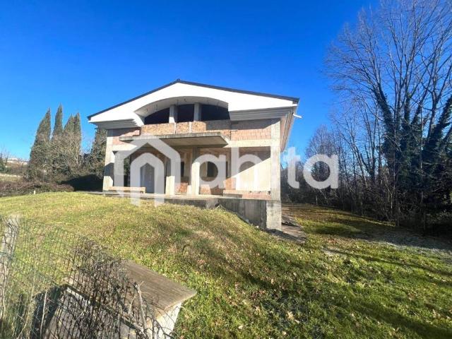 Villa Indipendente in vendita a Levanella, Montevarchi