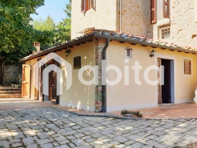 Villa Indipendente in vendita a Montevarchi, Toscana
