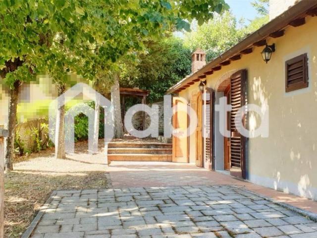 Villa Indipendente in vendita a Montevarchi, Toscana