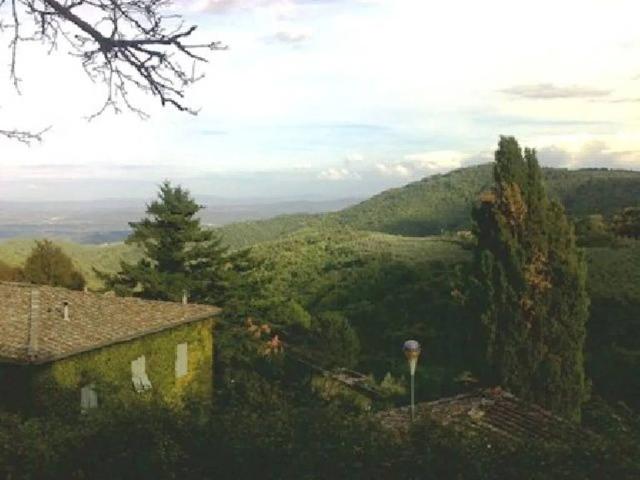 Villa Indipendente in vendita a Montevarchi, Toscana