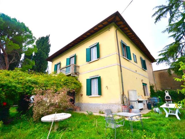 Villa Indipendente in vendita a Levanella, Montevarchi