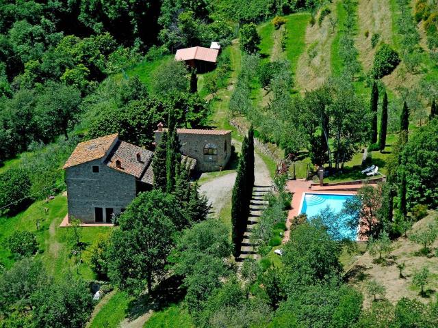 Villa Indipendente in vendita a Montevarchi, Toscana