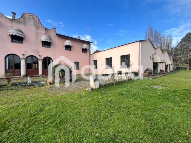 Villa Indipendente in vendita a Levanella, Montevarchi