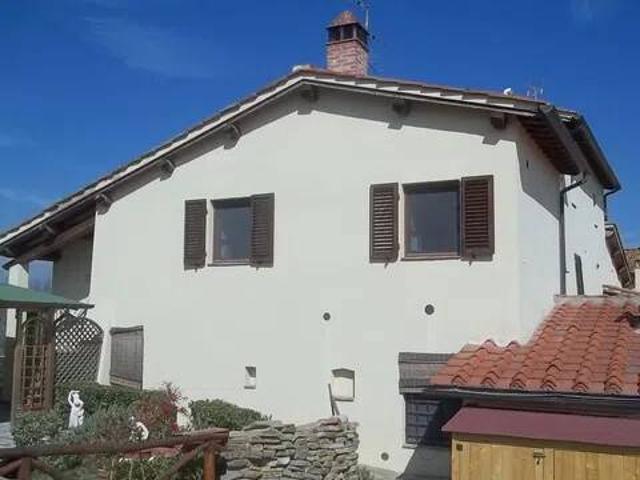 Villa Indipendente in vendita a Cocoioni, Montevarchi