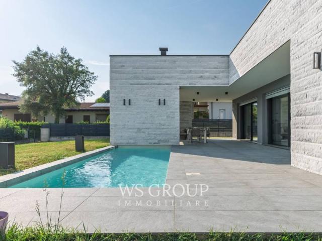Villa Indipendente in vendita a Quattro Strade, Montevecchia