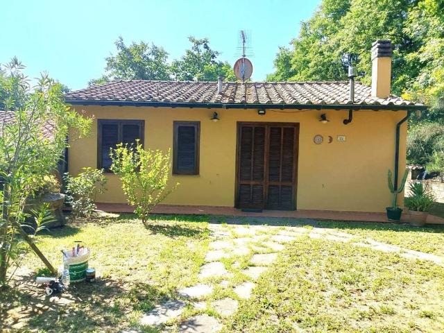 Villa Indipendente in vendita a Monteverdi Marittimo, Toscana